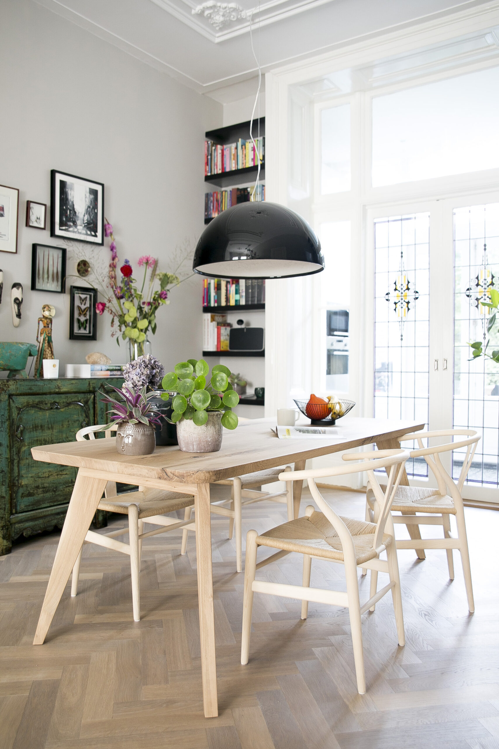 Rustiek eiken tafel - Houtel onderstel - Retro Sixty