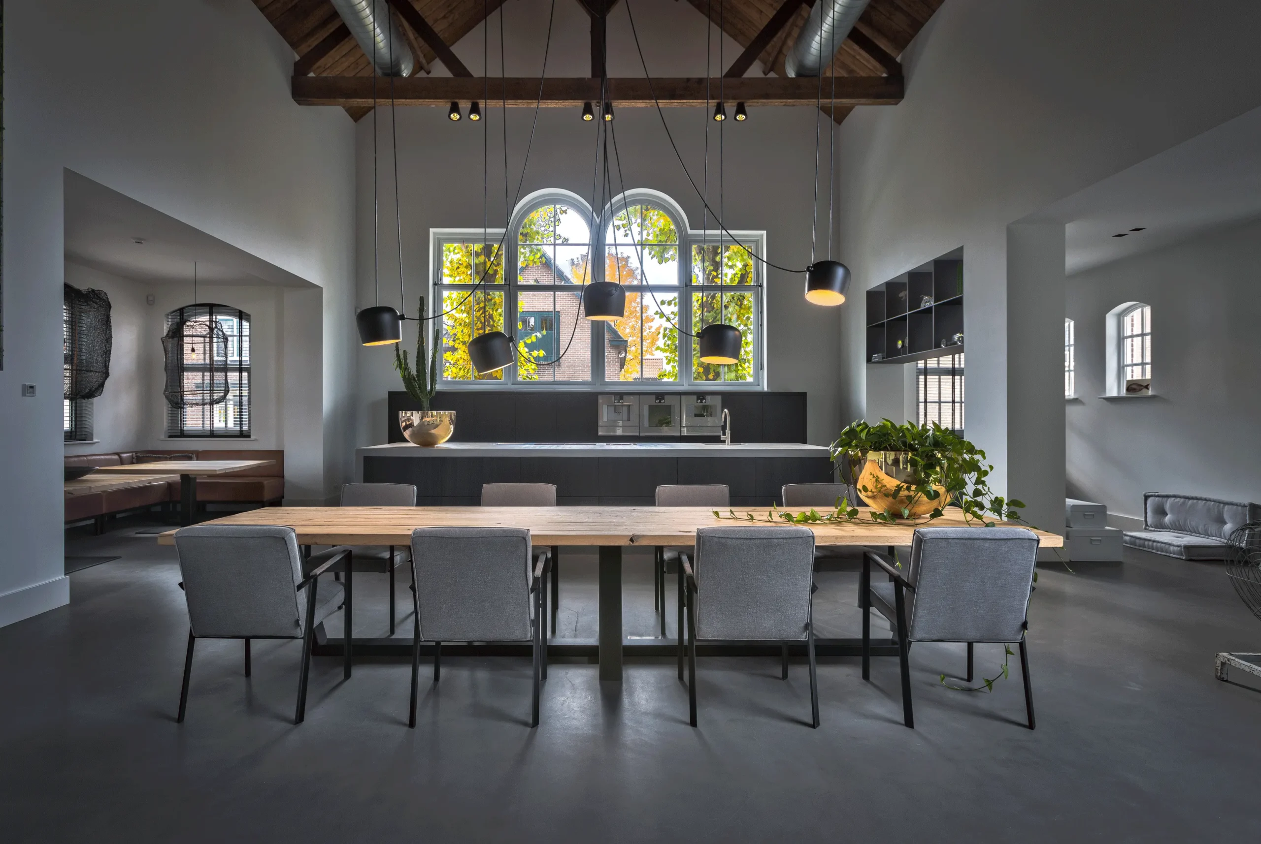 Massief oud eiken eettafel