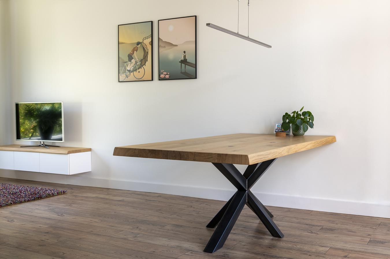 Massief eiken boomstamtafel