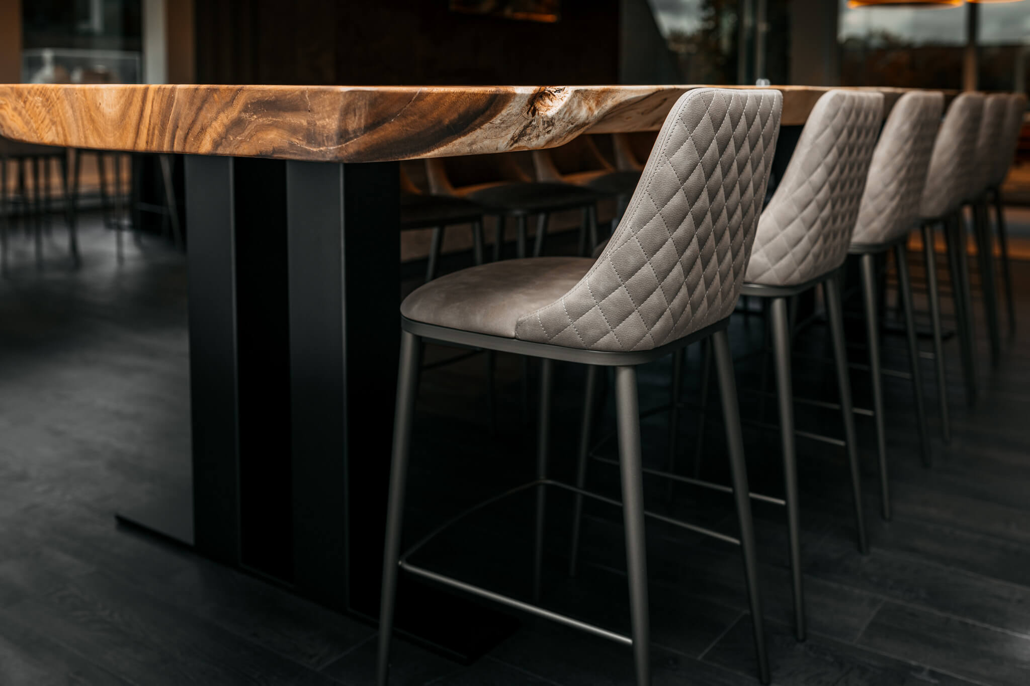 Suar boomstamblad 400 cm