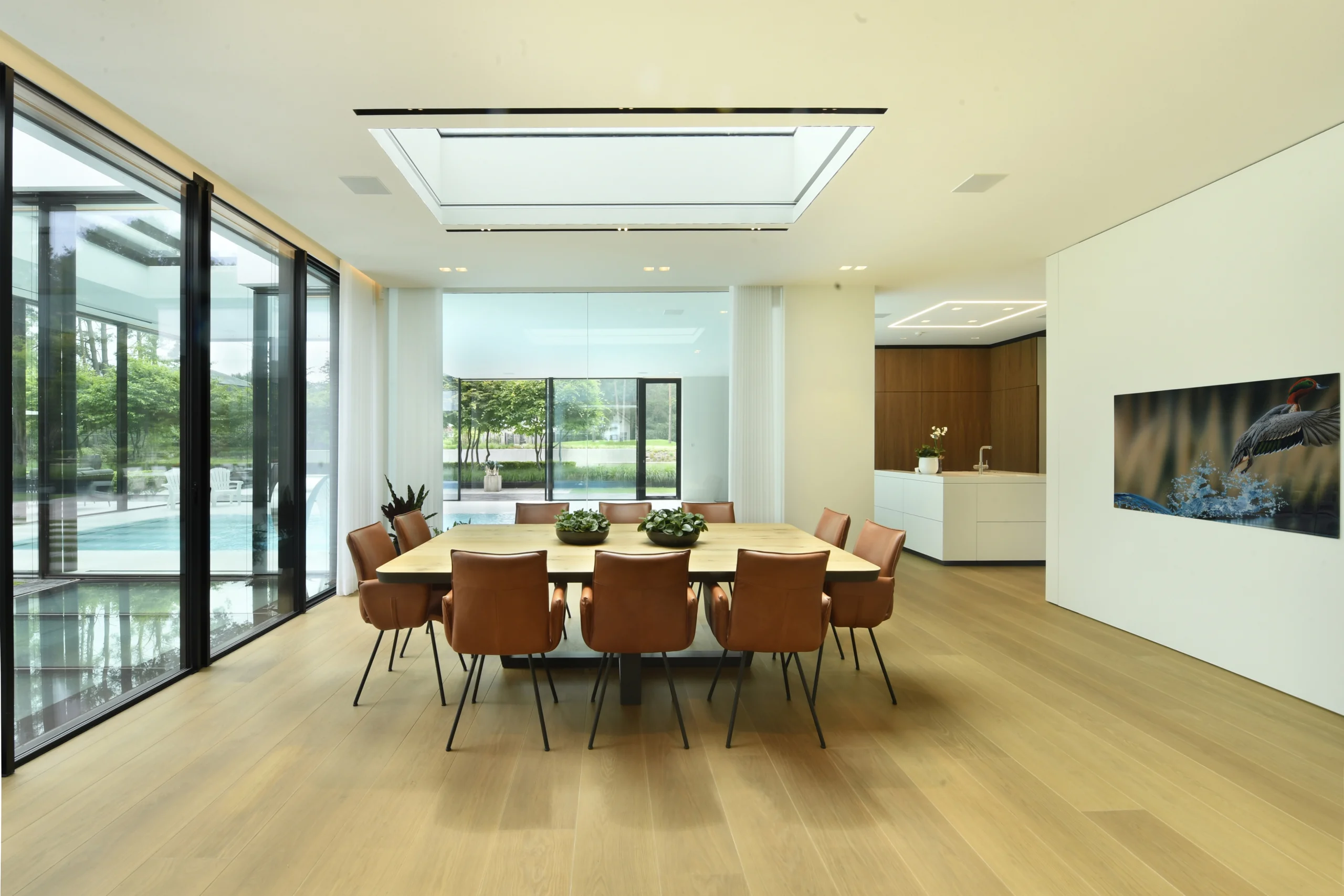 Rustiek-eiken-tafel-Stalen-onderstel-Pim