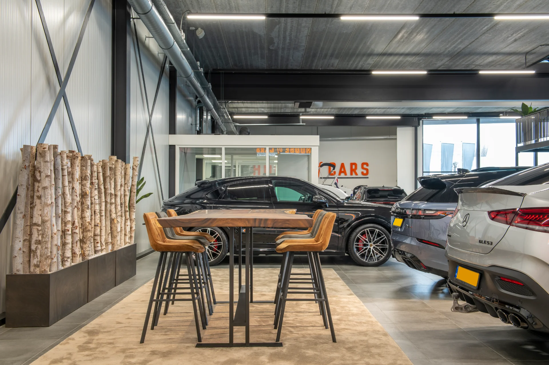 House of Cars tafel met logo - Zwaartafelen