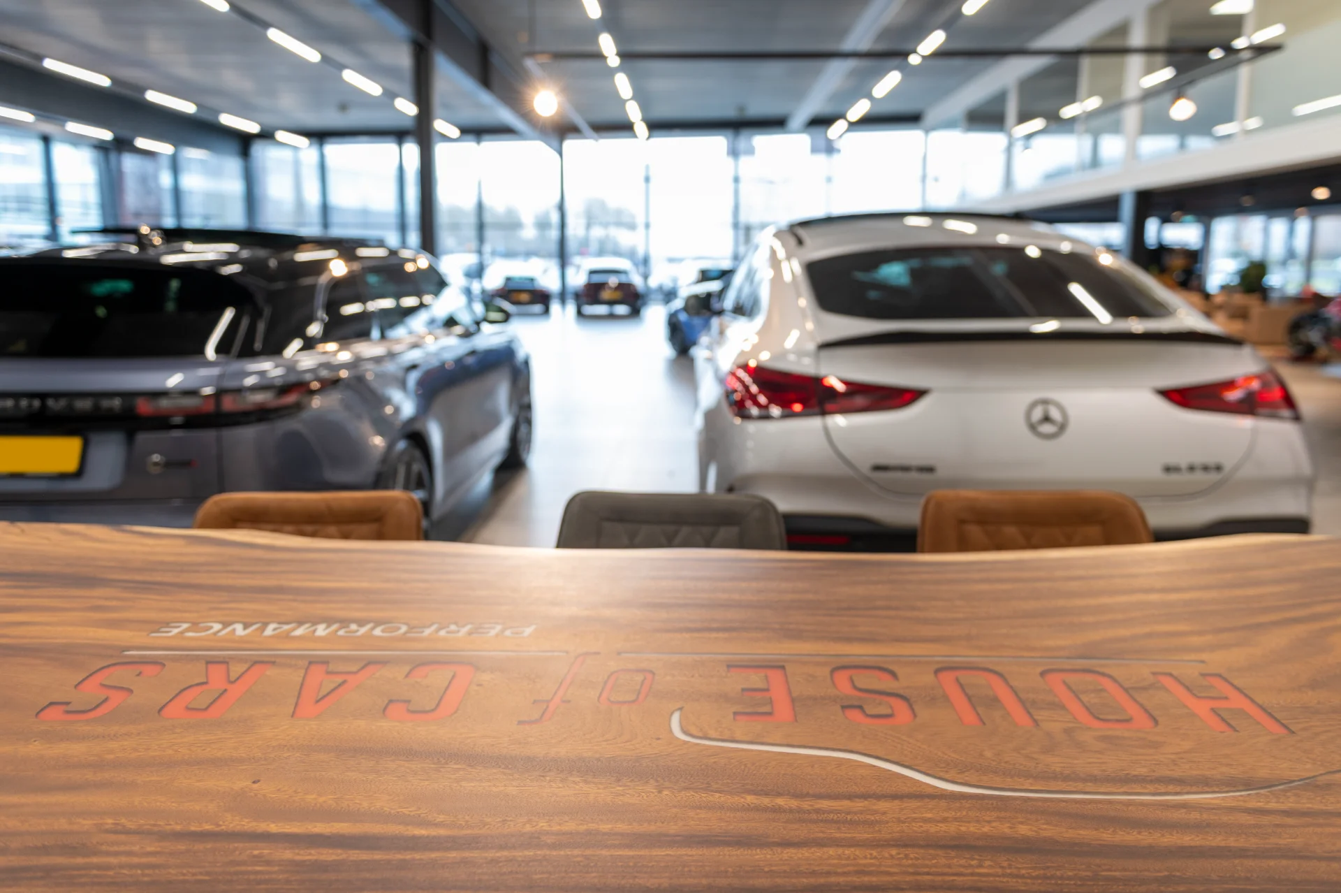 House of Cars tafel met logo - Zwaartafelen