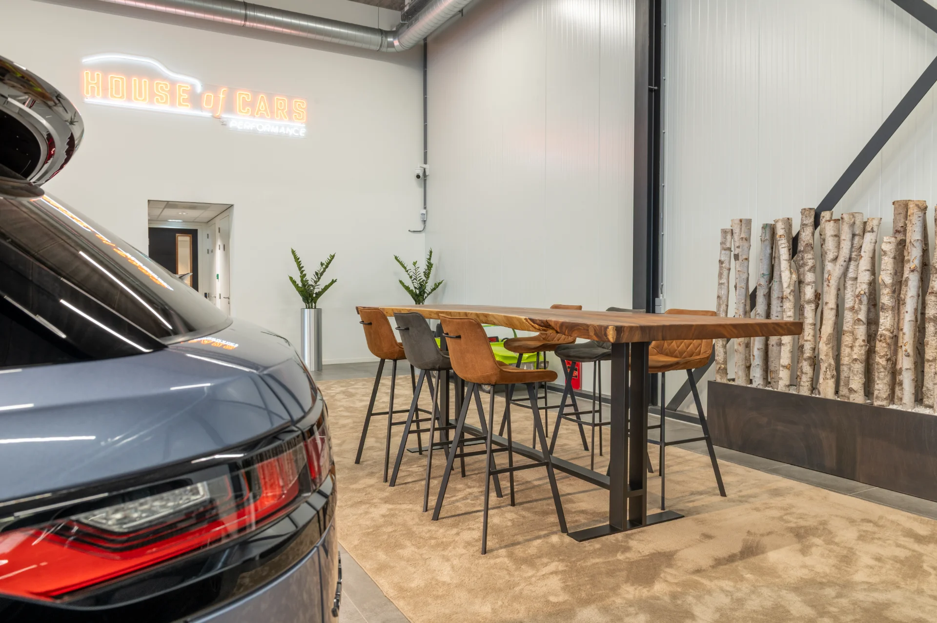 ZWA_House of Cars-Eindhoven-7_optimized