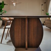 Massief notenhouten Japandi eettafel
