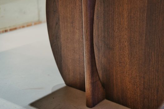 Massief notenhouten Japandi eettafel