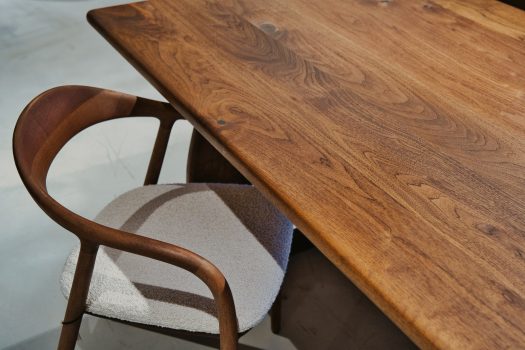 Artisan Noten Neva Stoel