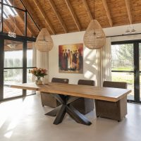 Massief eiken boomstamblad met kruispoot