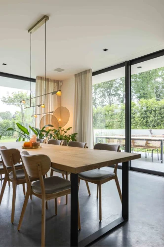 Rustiek eiken tafel - Stalen onderstel - U