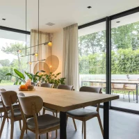 Rustiek eiken tafel - Stalen onderstel - U