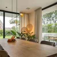 Rustiek eiken tafel - Stalen onderstel - U