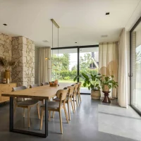 Rustiek eiken tafel - Stalen onderstel - U